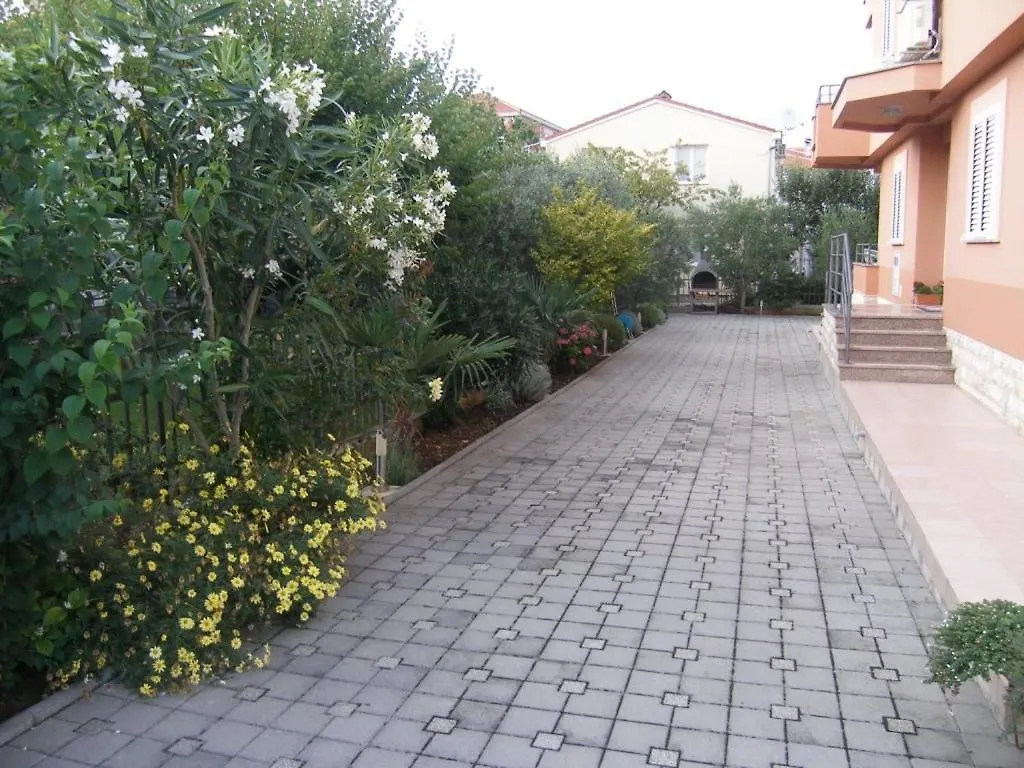 Apartment In Sukosan With Balcony, Air Conditioning, Wifi 0*,  Croatia
