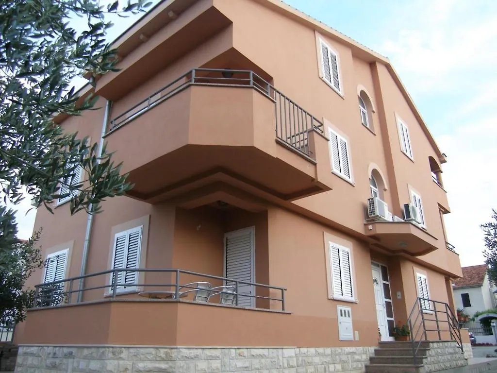 Apartment In Sukosan With Balcony, Air Conditioning, Wifi