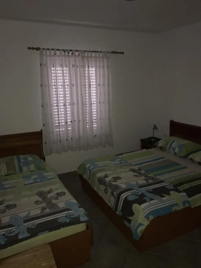 Apartment In Sukosan With Balcony, Air Conditioning, Wifi